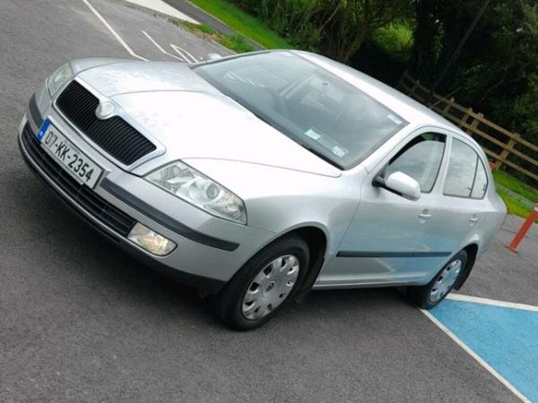 Skoda Octavia Hatchback, Petrol, 2007, Silver