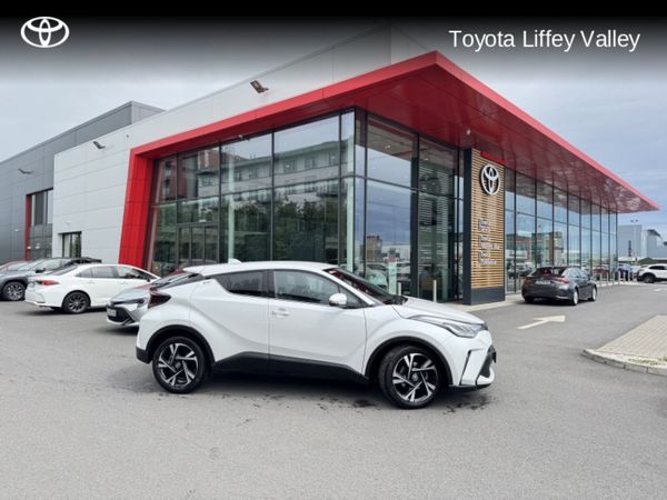 Toyota C-HR SUV, Petrol Hybrid, 2023, White