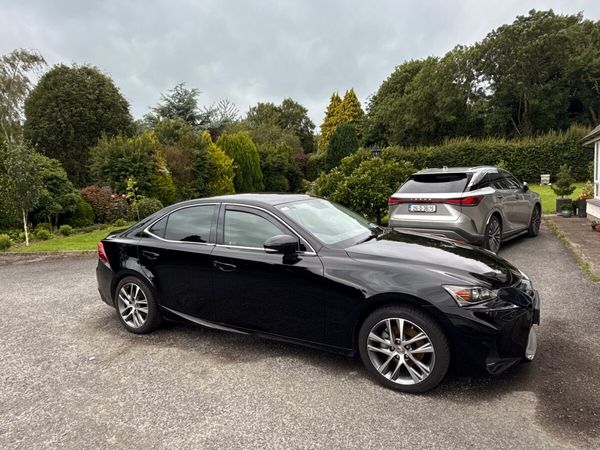 Lexus IS Saloon, Petrol Hybrid, 2017, Black