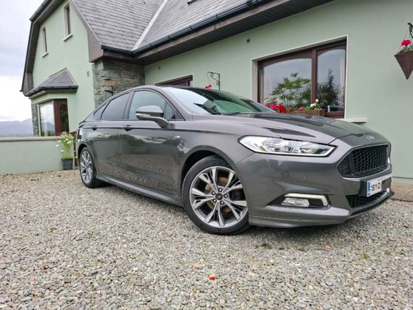 Ford Mondeo Hatchback, Diesel, 2018, Grey