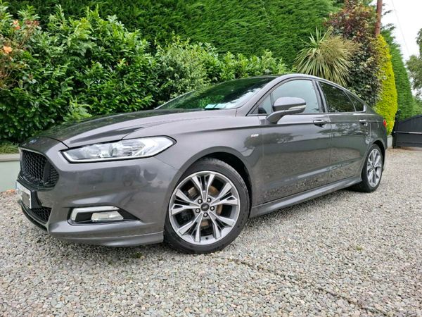 Ford Mondeo Hatchback, Diesel, 2018, Grey
