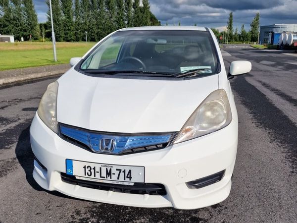 Honda Shuttle Estate, Petrol Hybrid, 2013, White