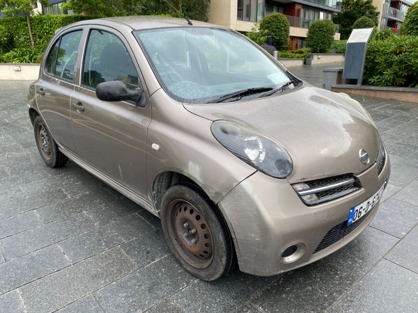 Nissan Micra Hatchback, Petrol, 2006, Gold