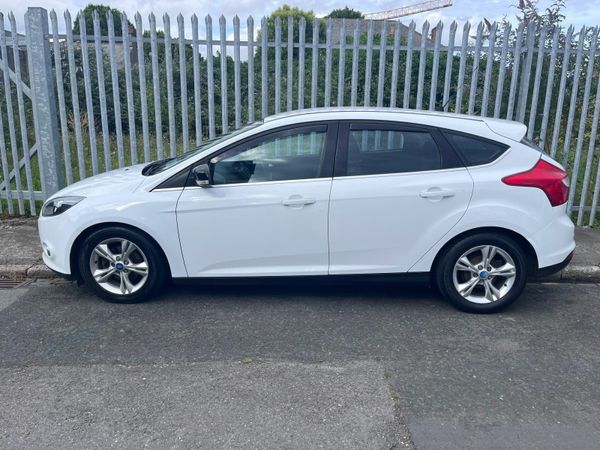 Ford Focus Hatchback, Diesel, 2011, White