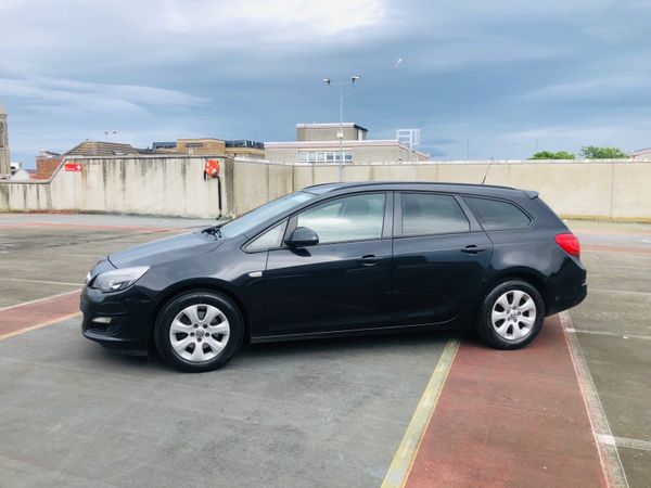 Vauxhall Astra Estate, Diesel, 2016, Black