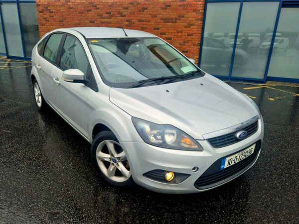 Ford Focus Hatchback, Diesel, 2010, Silver