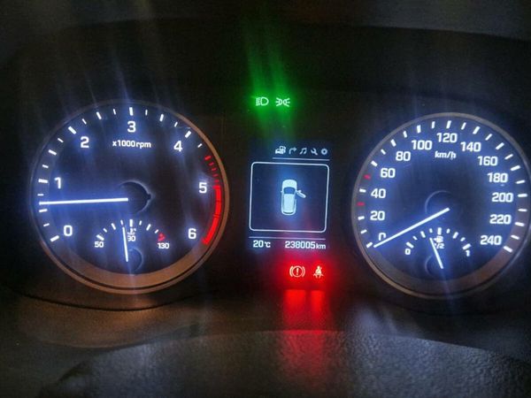 Hyundai Tucson SUV, Diesel, 2016, White