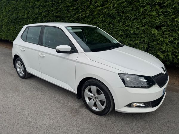 Skoda Fabia Hatchback, Petrol, 2017, White