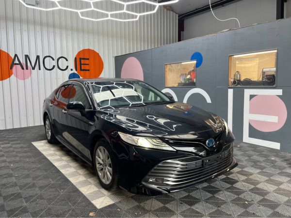 Toyota Camry Saloon, Petrol Hybrid, 2017, Black