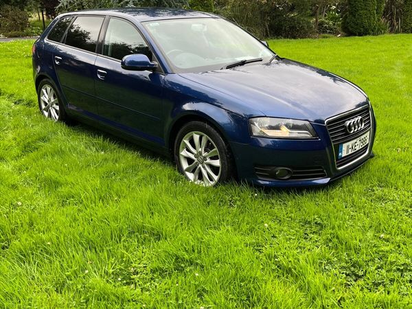 Audi A3 Hatchback, Diesel, 2011, Blue