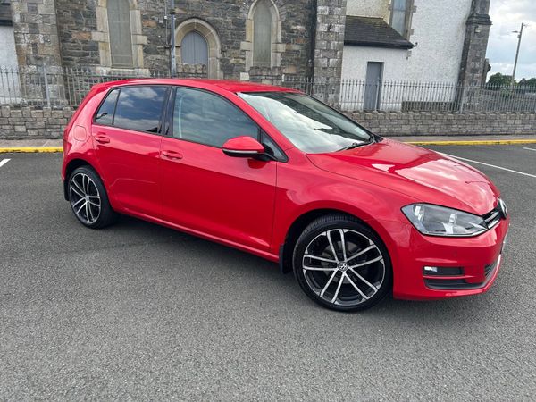 Volkswagen Golf Hatchback, Diesel, 2015, Red