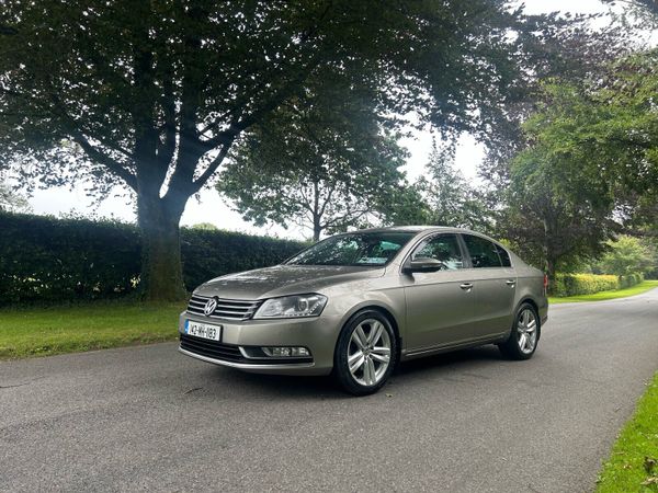Volkswagen Passat Hatchback, Diesel, 2014, Gold