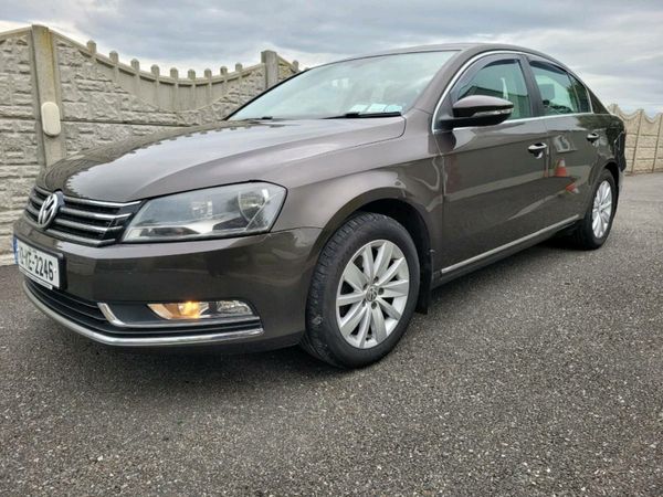 Volkswagen Passat Saloon, Diesel, 2012, Brown