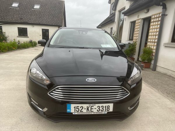 Ford Focus Hatchback, Petrol, 2015, Black