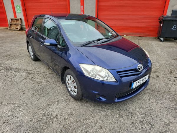 Toyota Auris Hatchback, Petrol, 2011, Blue