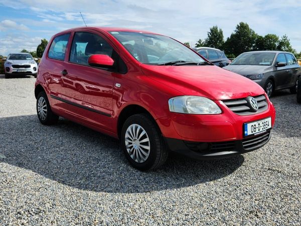 Volkswagen Fox Hatchback, Petrol, 2008, Red