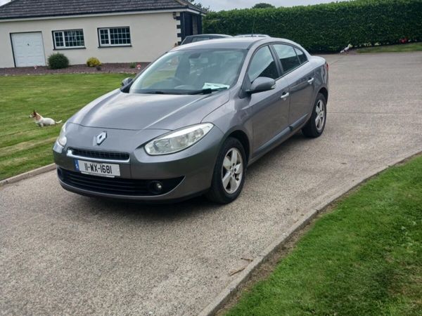 Renault Fluence Saloon, Diesel, 2011, Grey