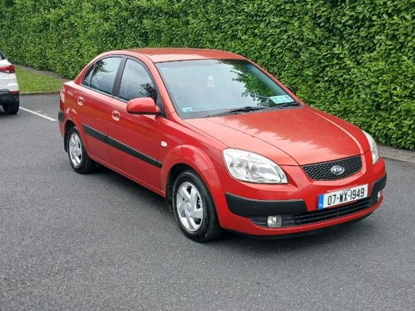 Kia Rio Saloon, Petrol, 2007, Red