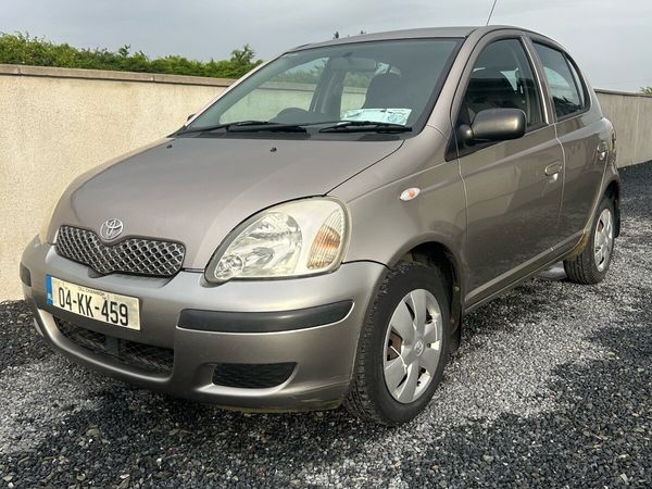 Toyota Yaris Hatchback, Petrol, 2004, Grey