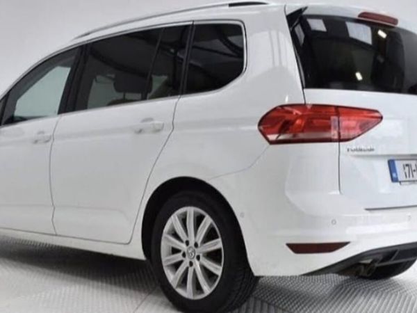Volkswagen Touran MPV, Diesel, 2017, White