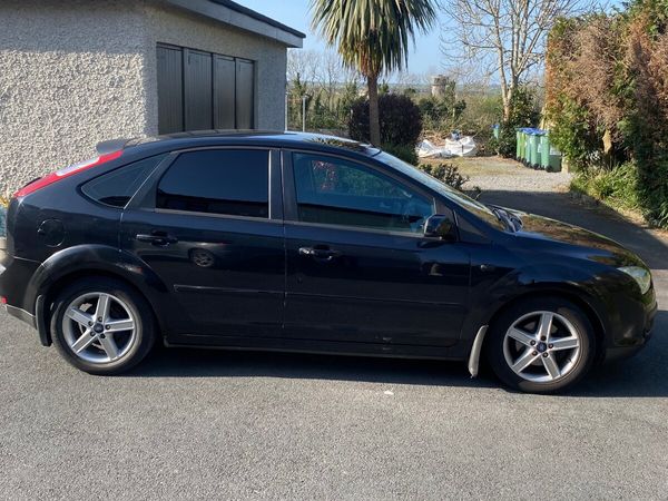 Ford Focus Hatchback, Petrol, 2007, Black