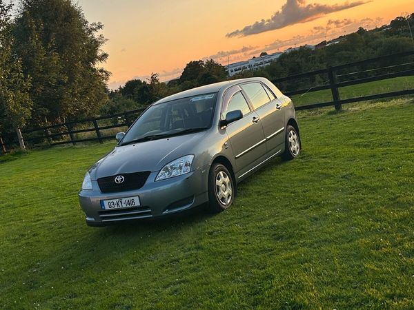 Toyota Corolla Hatchback, Petrol, 2003, Grey