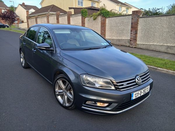 Volkswagen Passat Saloon, Diesel, 2013, Grey