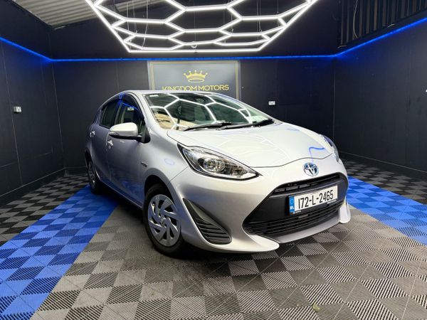 Toyota Aqua Hatchback, Petrol Hybrid, 2017, Silver