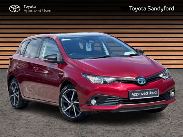 Toyota Auris Hatchback, Petrol Hybrid, 2017, Red