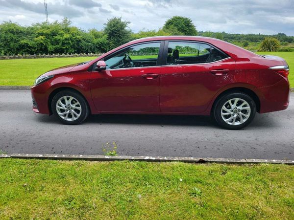 Toyota Corolla Saloon, Petrol, 2018, Red