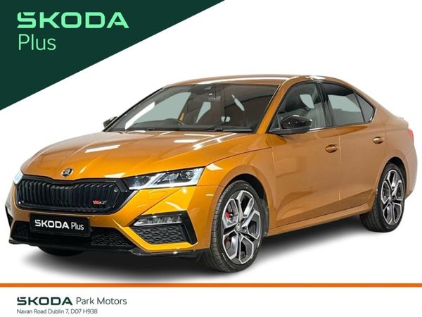 Skoda Octavia Saloon, Petrol, 2024, Orange
