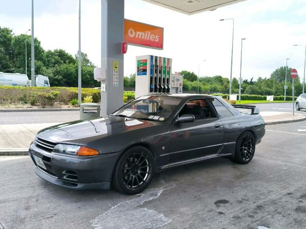 Nissan Skyline Coupe, Petrol, 1991, Grey