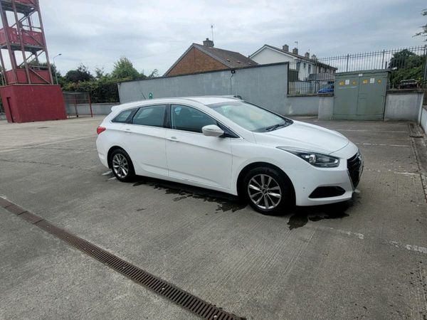 Hyundai i40 Estate, Diesel, 2015, White
