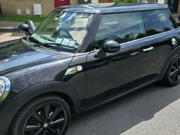 Mini Cooper Hatchback, Diesel, 2013, Black