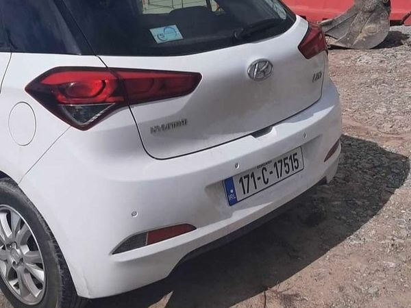 Hyundai i20 Hatchback, Diesel, 2017, White