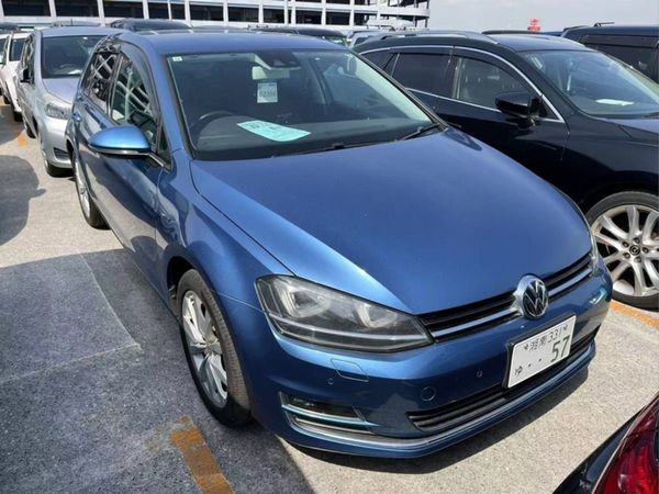 Volkswagen Golf Hatchback, Petrol, 2013, Blue