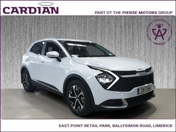 Kia Sportage SUV, Diesel Hybrid, 2023, White