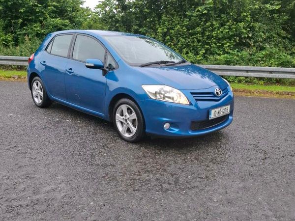 Toyota Auris Hatchback, Diesel, 2010, Blue