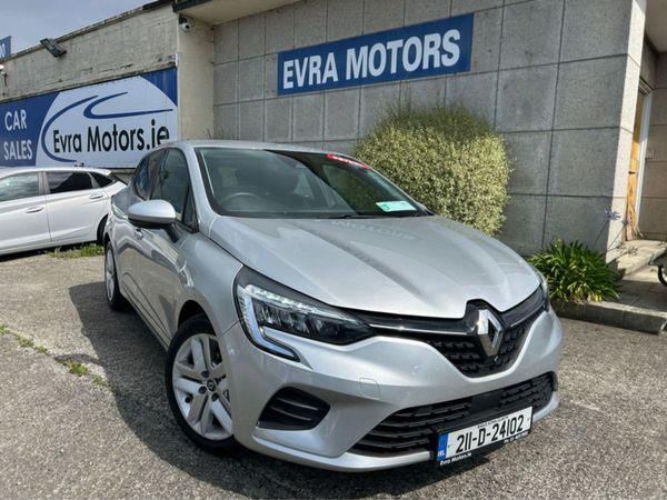 Renault Clio Hatchback, Petrol, 2021, Grey