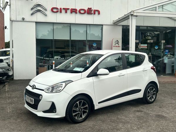 Hyundai i10 Hatchback, Petrol, 2017, White
