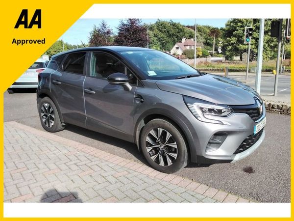 Renault Captur SUV, Petrol, 2022, Grey