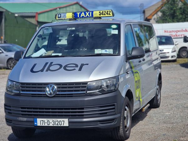 Volkswagen Kombi MPV, Diesel, 2017, Grey