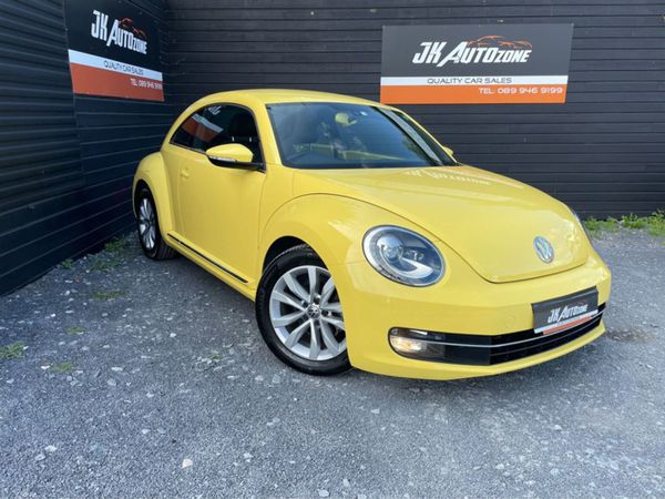 Volkswagen Polo Hatchback, Petrol, 2012, Yellow
