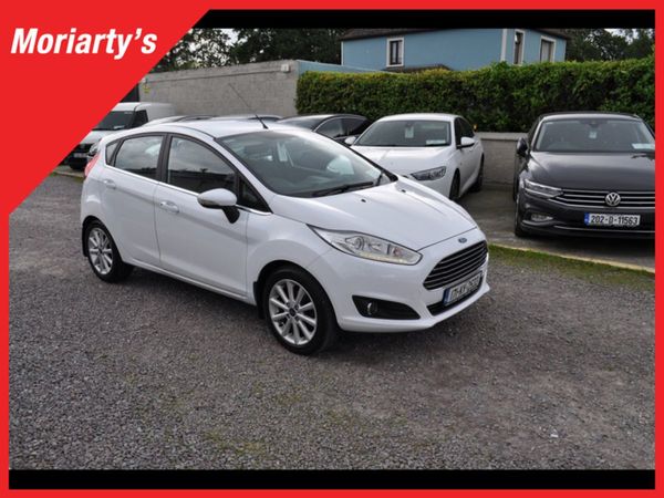 Ford Fiesta Hatchback, Petrol, 2017, White