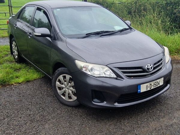 Toyota Corolla Saloon, Diesel, 2011, Grey