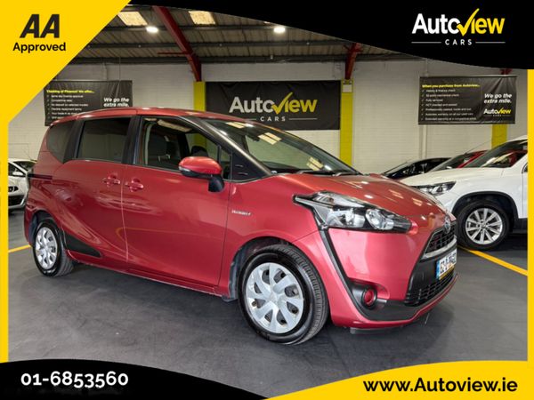 Toyota Sienta MPV, Petrol Hybrid, 2015, Red