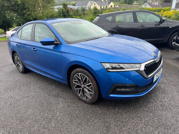Skoda Octavia Saloon, Diesel, 2021, Blue