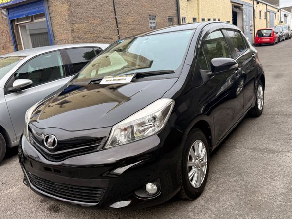 Toyota Vitz Hatchback, Petrol, 2014, Black