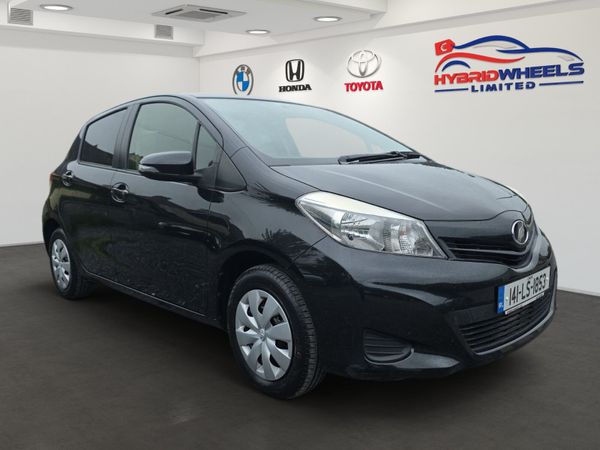 Toyota Vitz Hatchback, Petrol, 2014, Black