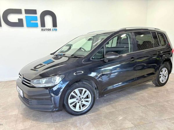 Volkswagen Touran , Diesel, 2021, Black